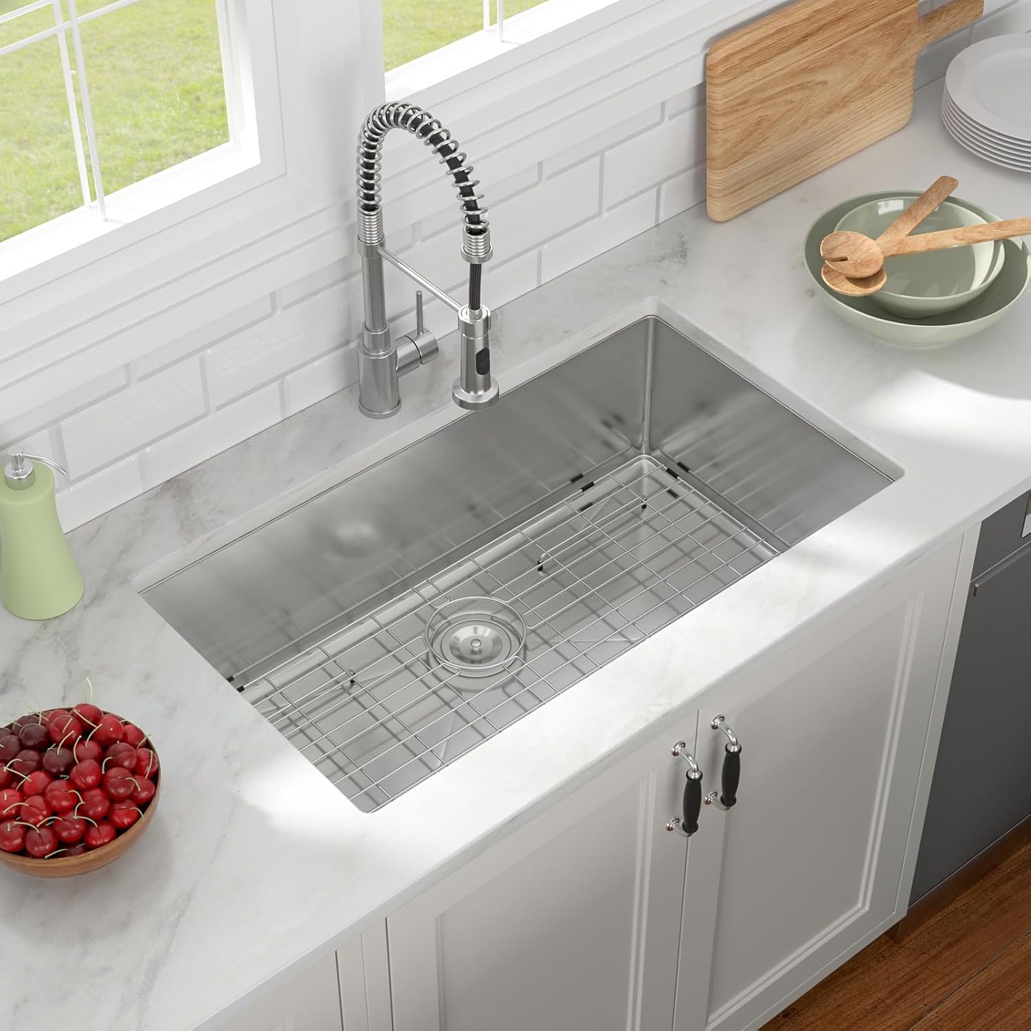 33 inch Undermount Kitchen Sink 33in X19in  16 Guage 304 Stainless Steel Single Bowl Kitchen Sink Moden Handmade Under Counter Large Kitchen Sink Deep Sink Basin